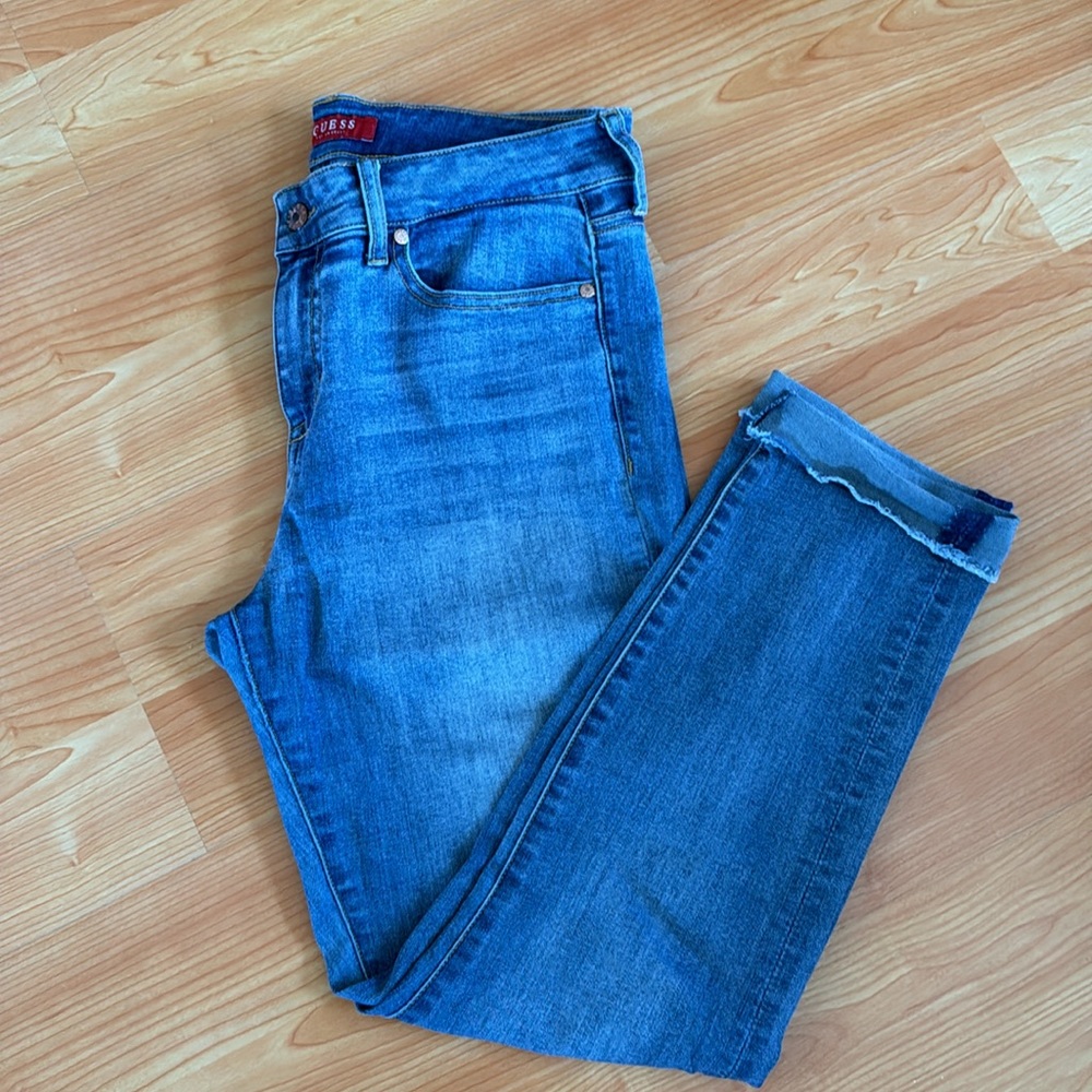 GUESS Ankle Jeans